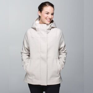 Lululemon Studio Softshell - size M/L 6 softshell jacket coat
